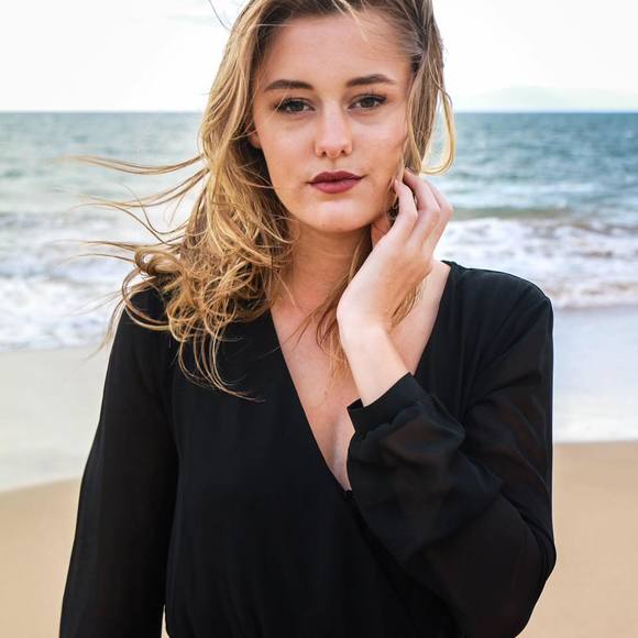 Meet your Posher, Alexis - Picture 1 of 1